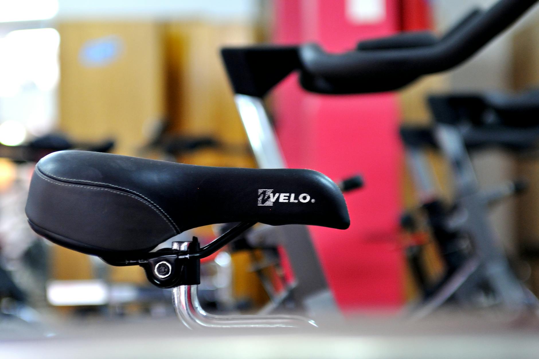 Zwift på spinningcykel: så fungerar det och vad du behöver